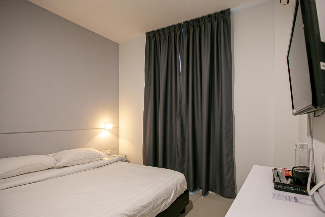 Grand Swiss Hotel George Town Exterior foto